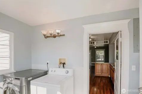 2218 Summit Avenue Everett WA 98201
