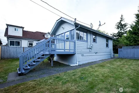2218 Summit Avenue Everett WA 98201