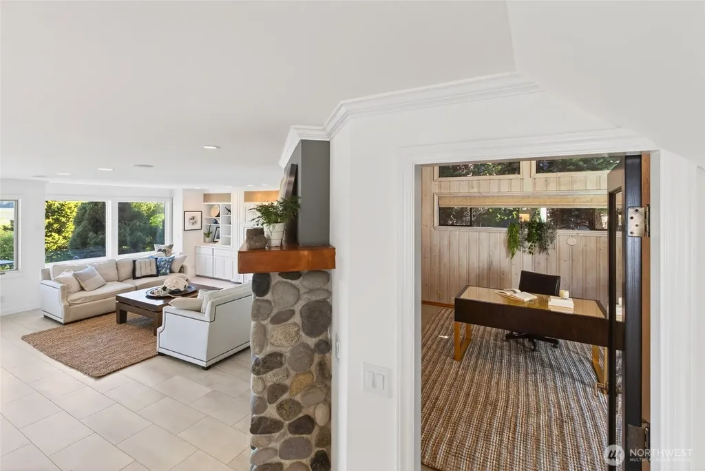 10567 NE West Kingston Road Kingston WA 98346