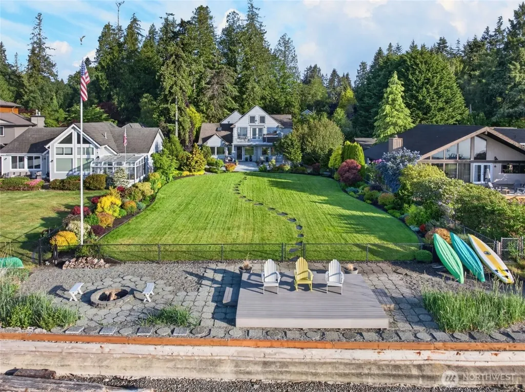 10567 NE West Kingston Road Kingston WA 98346