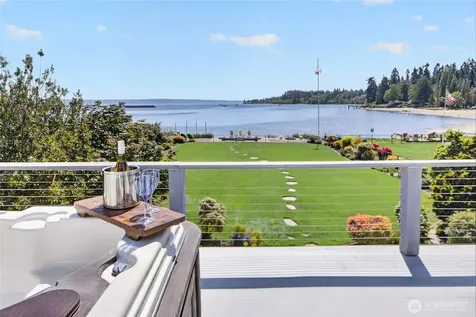 10567 NE West Kingston Road Kingston WA 98346