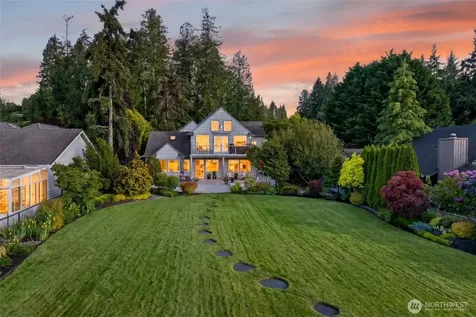 10567 NE West Kingston Road Kingston WA 98346