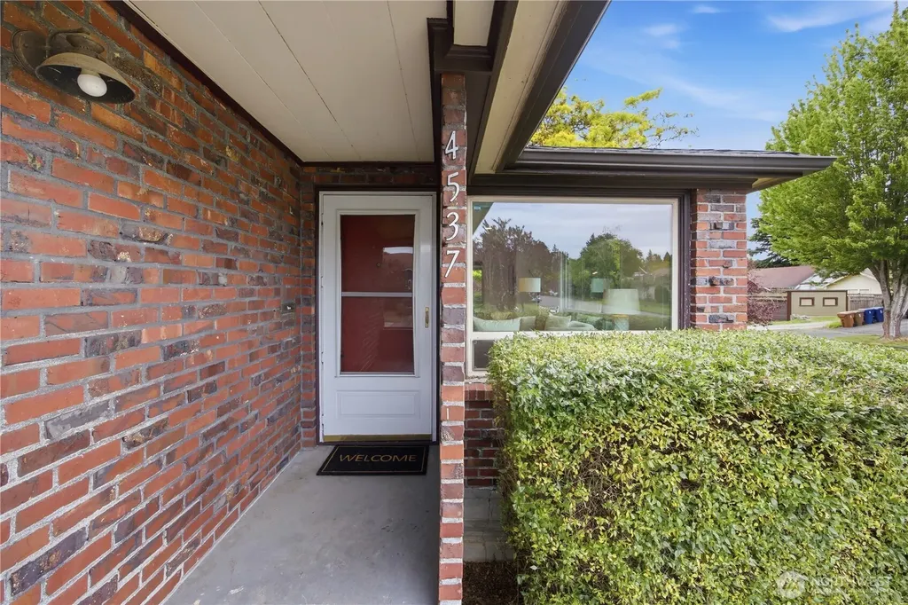 4537 S Park Avenue Tacoma WA 98418