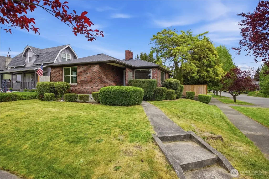 4537 S Park Avenue Tacoma WA 98418