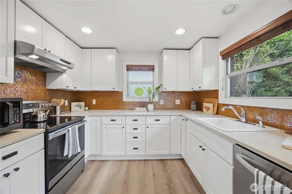 4537 S Park Avenue Tacoma WA 98418