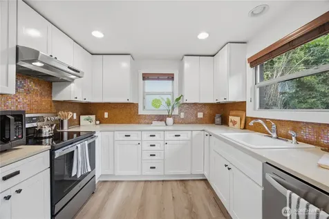 4537 S Park Avenue Tacoma WA 98418