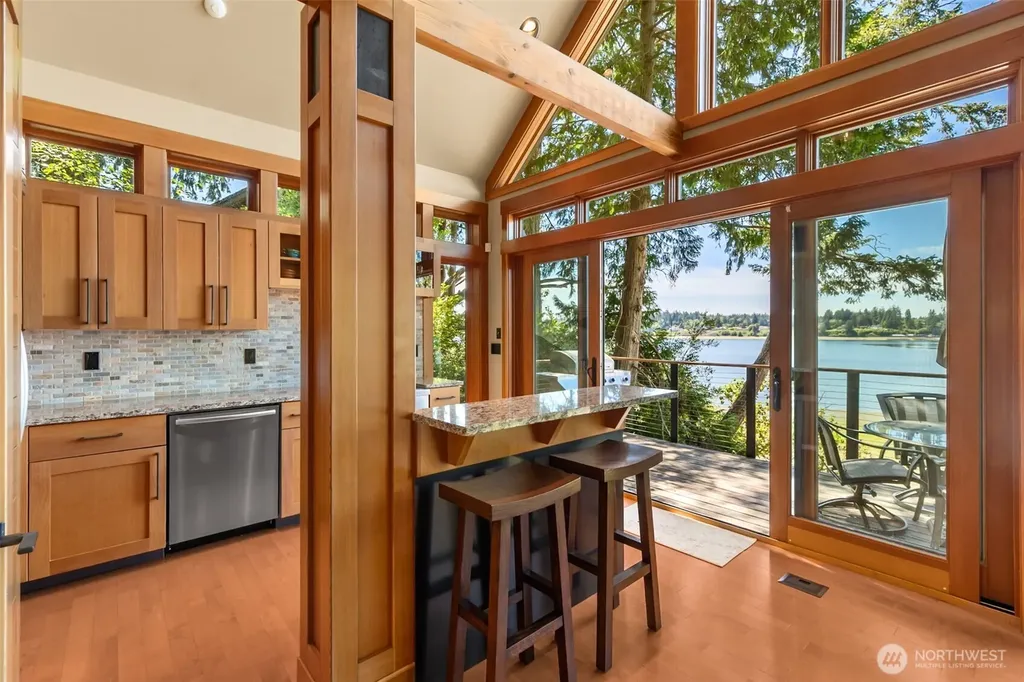 8641 Fernwood Street NE Olympia WA 98516