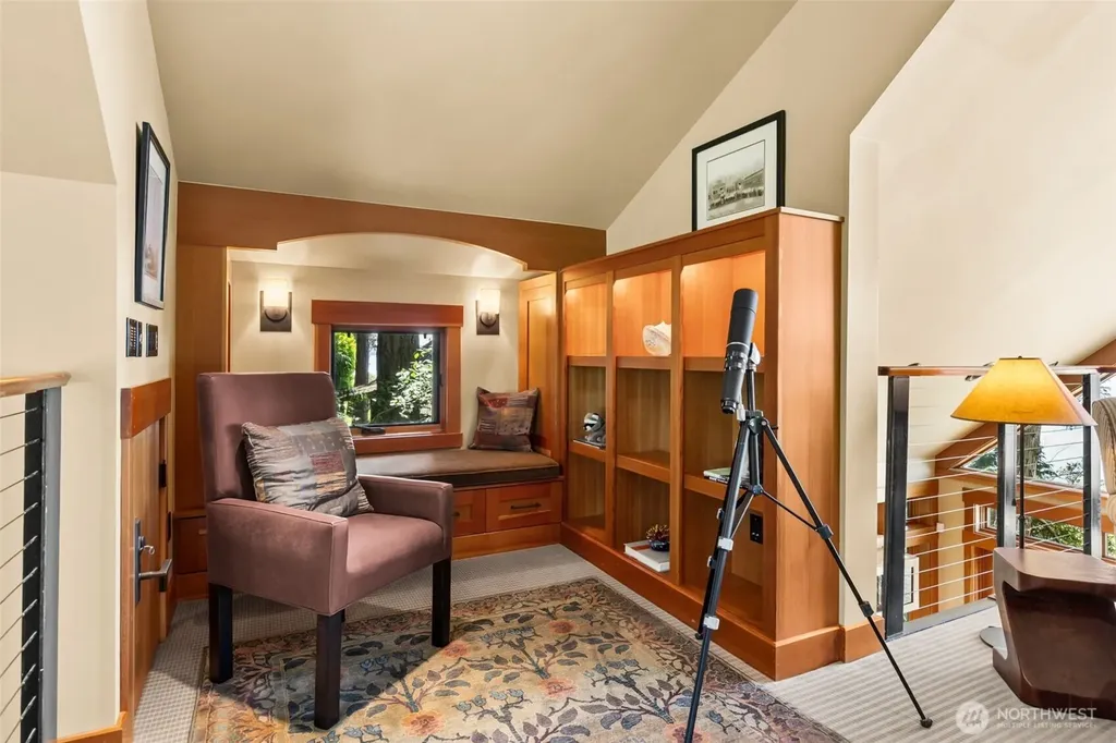 8641 Fernwood Street NE Olympia WA 98516