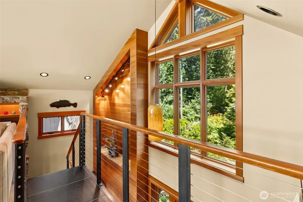 8641 Fernwood Street NE Olympia WA 98516
