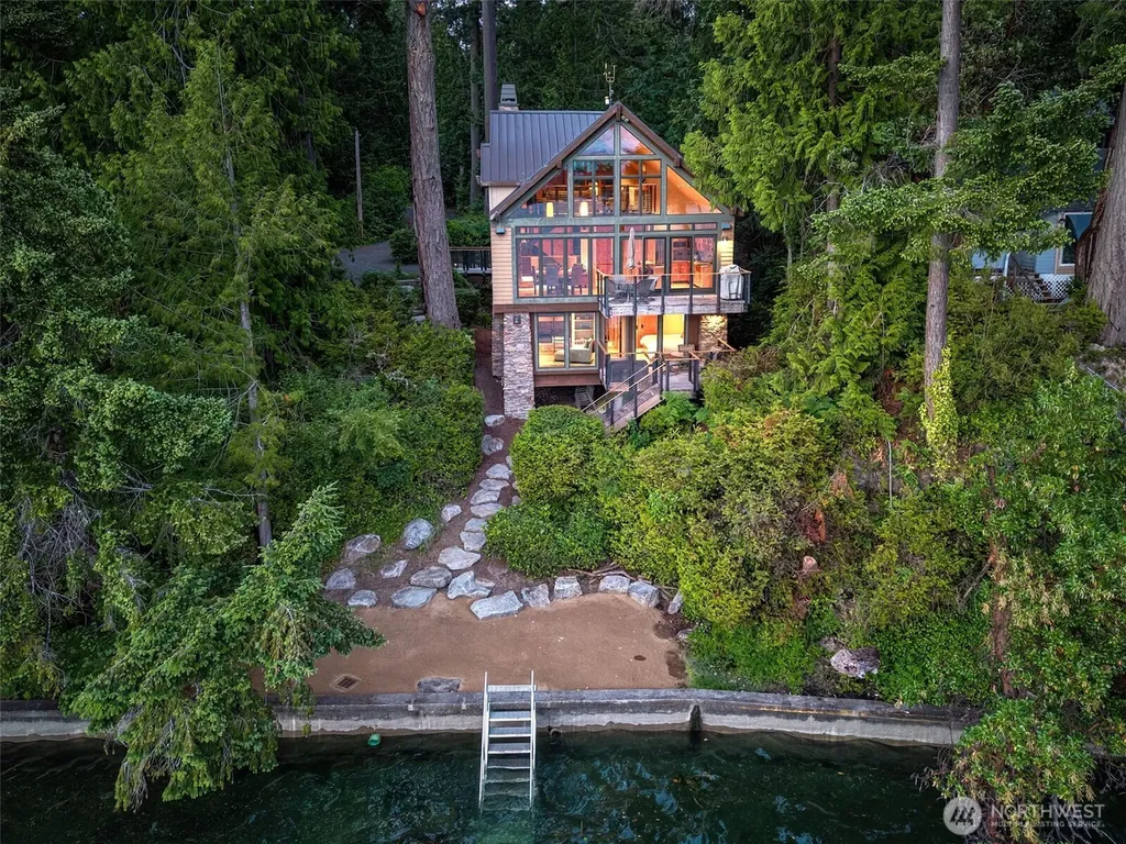 8641 Fernwood Street NE Olympia WA 98516