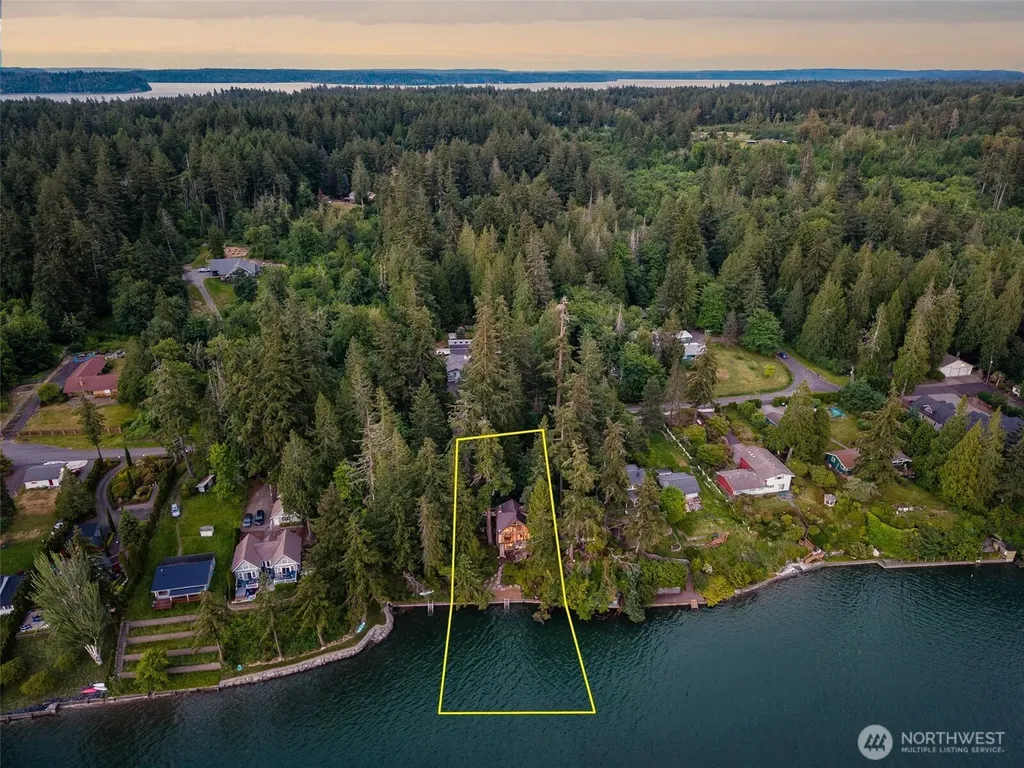 8641 Fernwood Street NE Olympia WA 98516