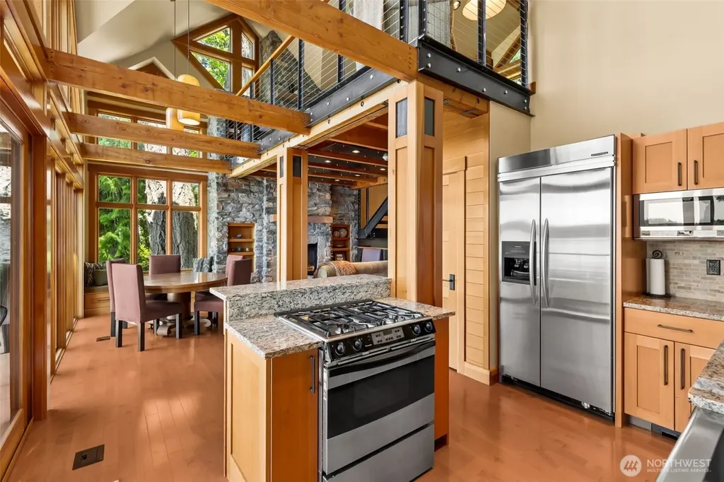 8641 Fernwood Street NE Olympia WA 98516