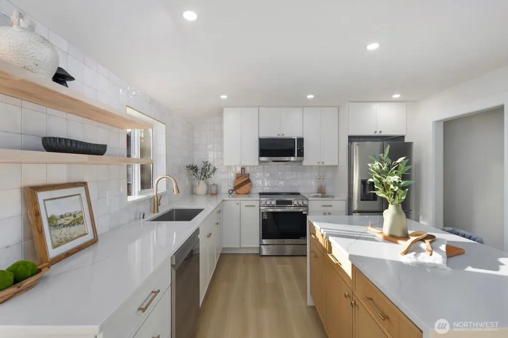 12042 5th Avenue NE Seattle WA 98125