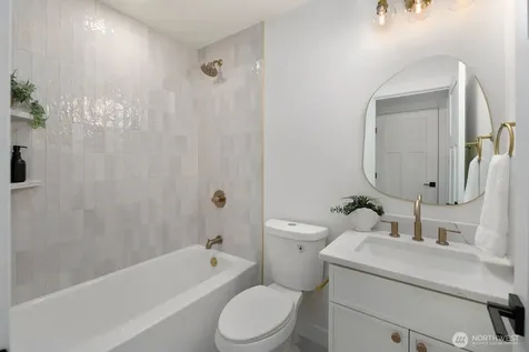 12042 5th Avenue NE Seattle WA 98125