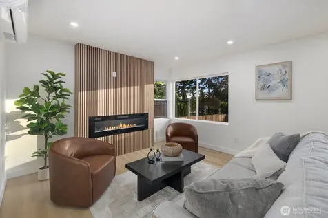 12042 5th Avenue NE Seattle WA 98125