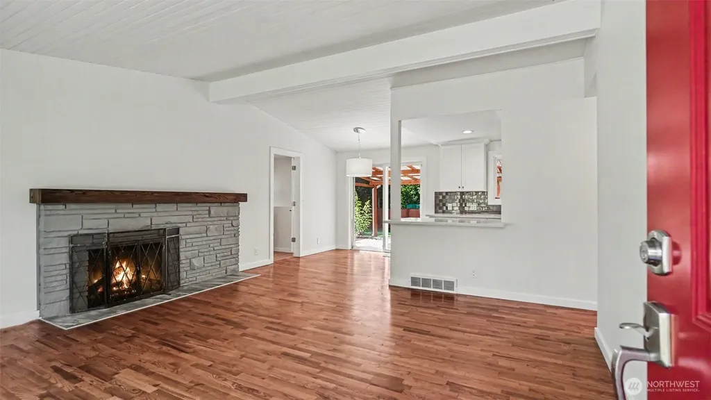 5318 193rd Place SW Lynnwood WA 98036