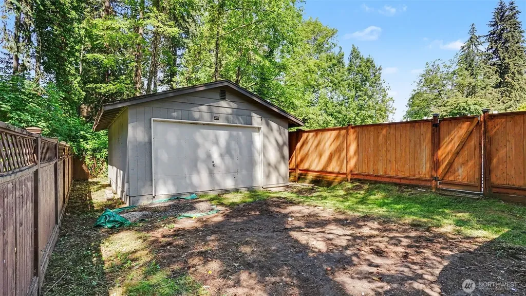 5318 193rd Place SW Lynnwood WA 98036