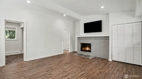 5318 193rd Place SW Lynnwood WA 98036