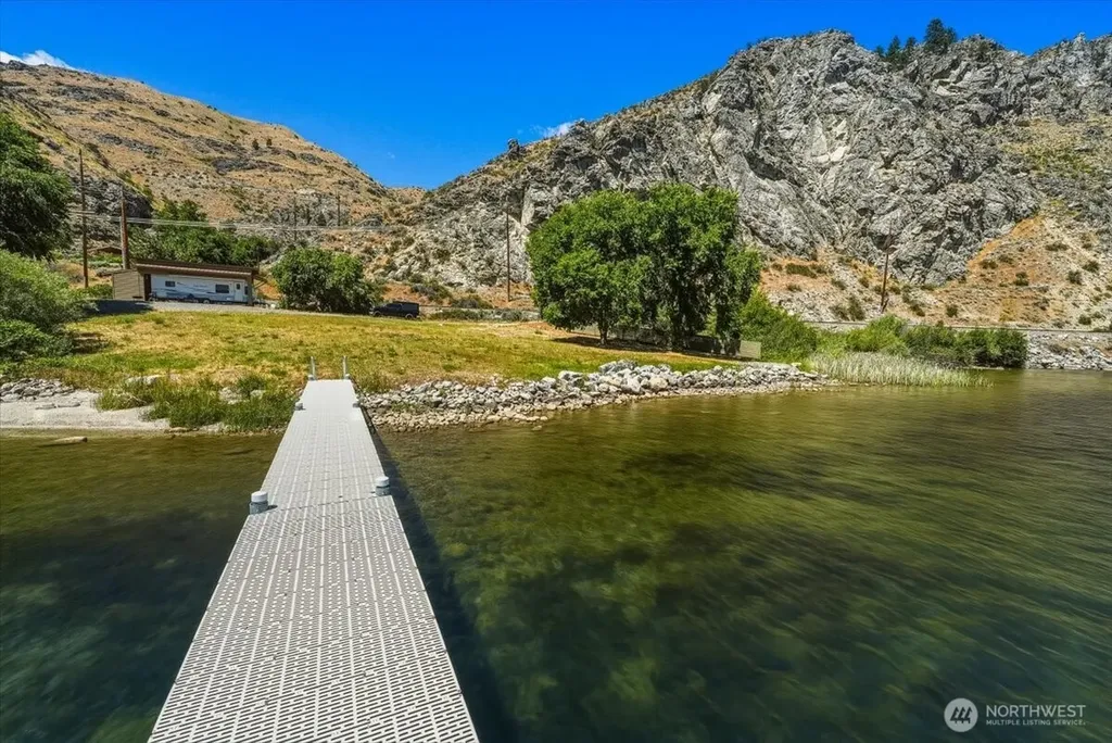 200 Stayman Flats Road Chelan WA 98816