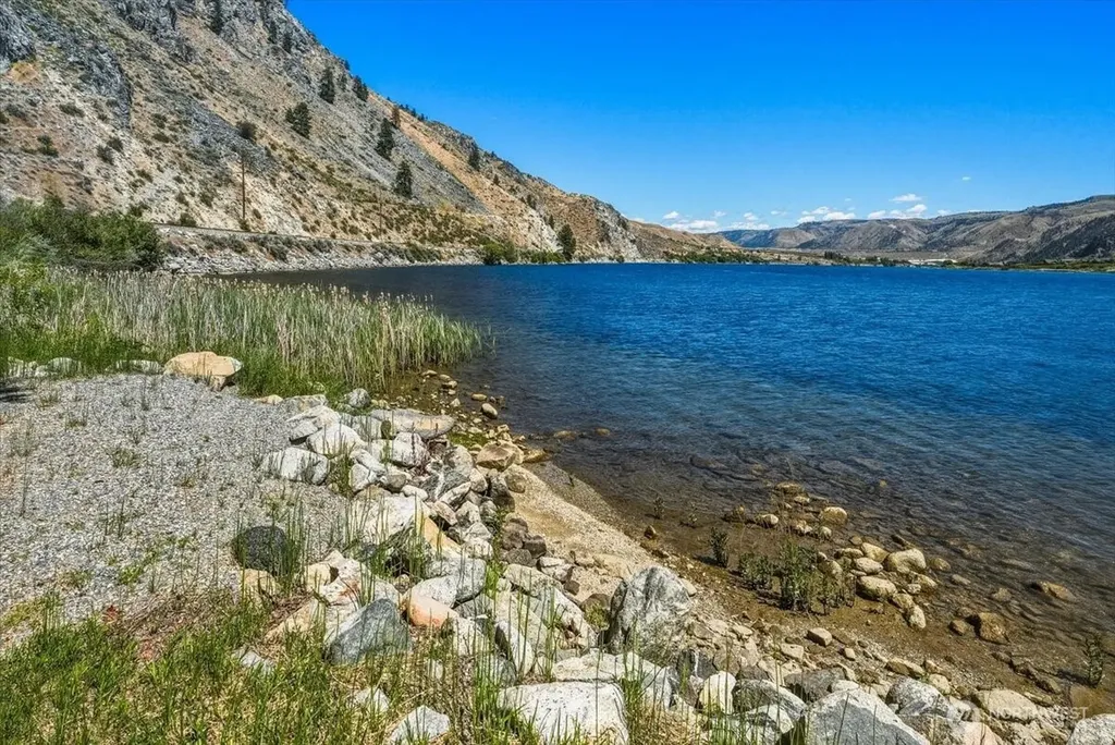 200 Stayman Flats Road Chelan WA 98816