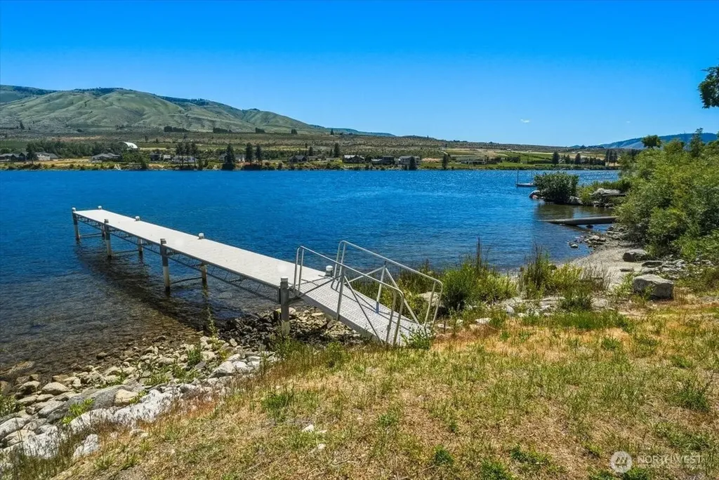 200 Stayman Flats Road Chelan WA 98816