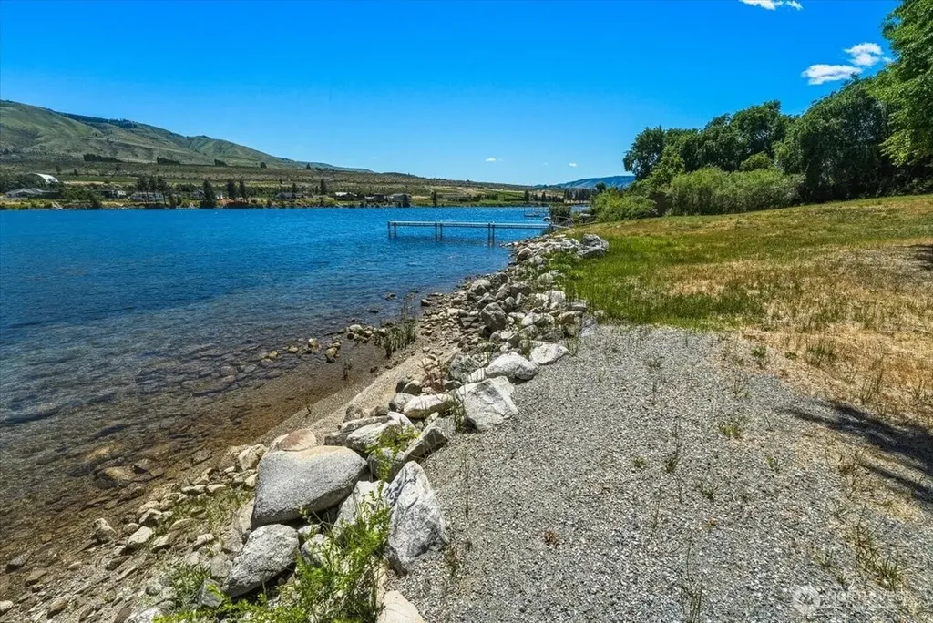 200 Stayman Flats Road Chelan WA 98816