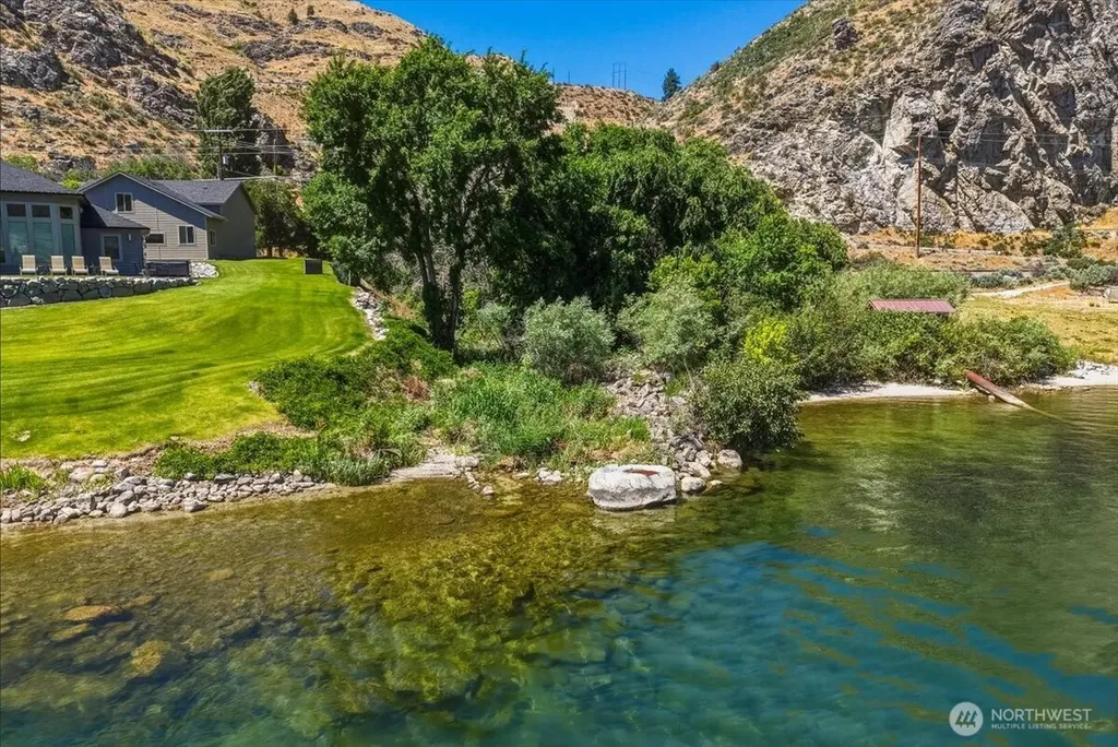 200 Stayman Flats Road Chelan WA 98816