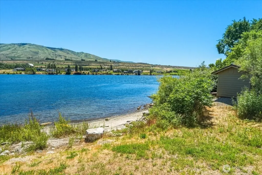 200 Stayman Flats Road Chelan WA 98816