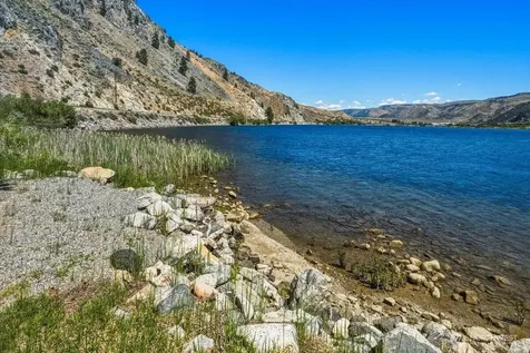 200 Stayman Flats Road Chelan WA 98816