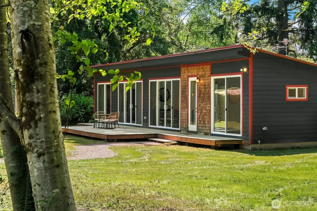 16097 109th Avenue SW Vashon WA 98070