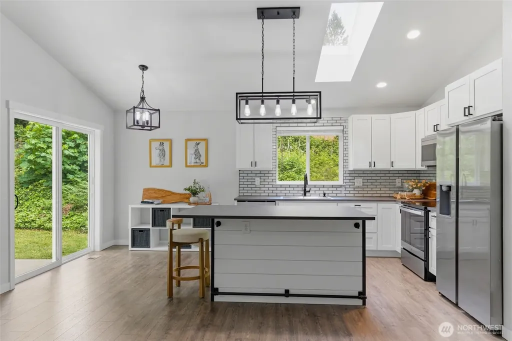 5270 SE Pine Lake Boulevard Olalla WA 98359