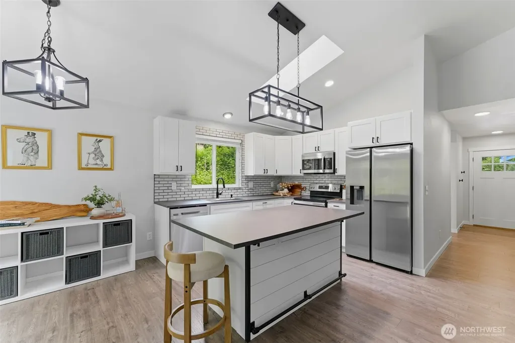5270 SE Pine Lake Boulevard Olalla WA 98359