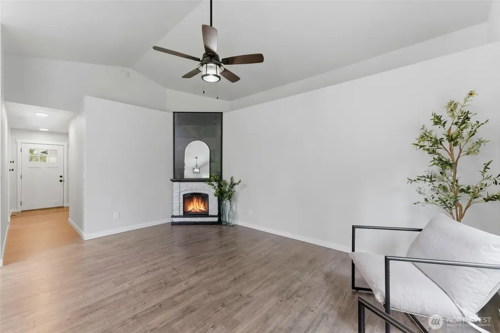 5270 SE Pine Lake Boulevard Olalla WA 98359
