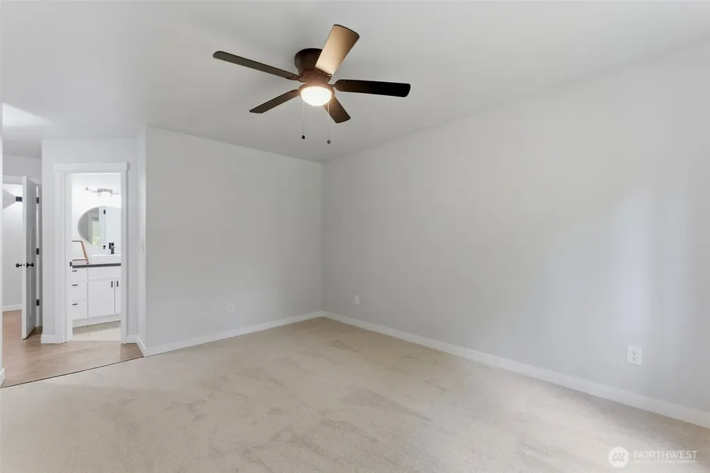 5270 SE Pine Lake Boulevard Olalla WA 98359