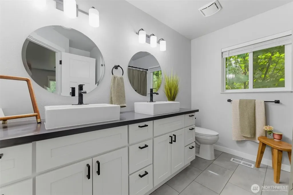 5270 SE Pine Lake Boulevard Olalla WA 98359