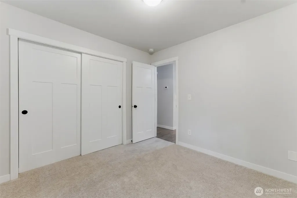 5270 SE Pine Lake Boulevard Olalla WA 98359