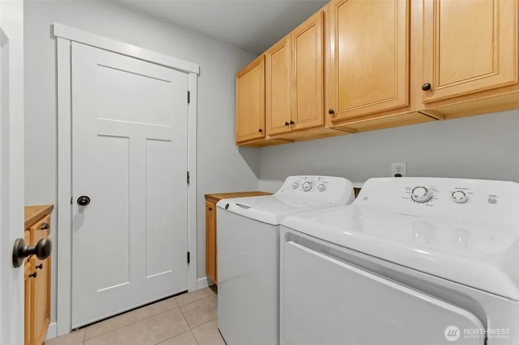 5270 SE Pine Lake Boulevard Olalla WA 98359