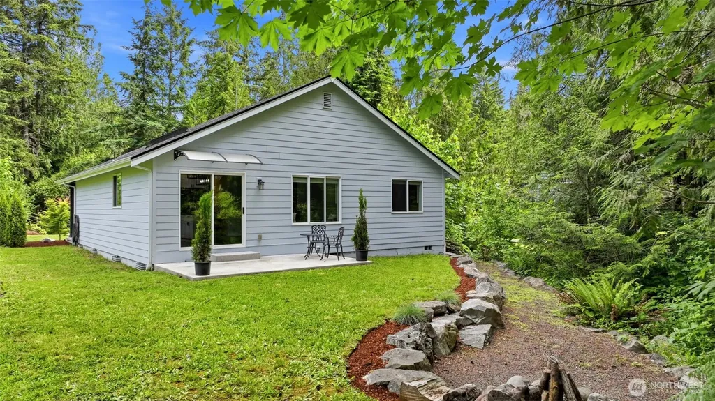 5270 SE Pine Lake Boulevard Olalla WA 98359