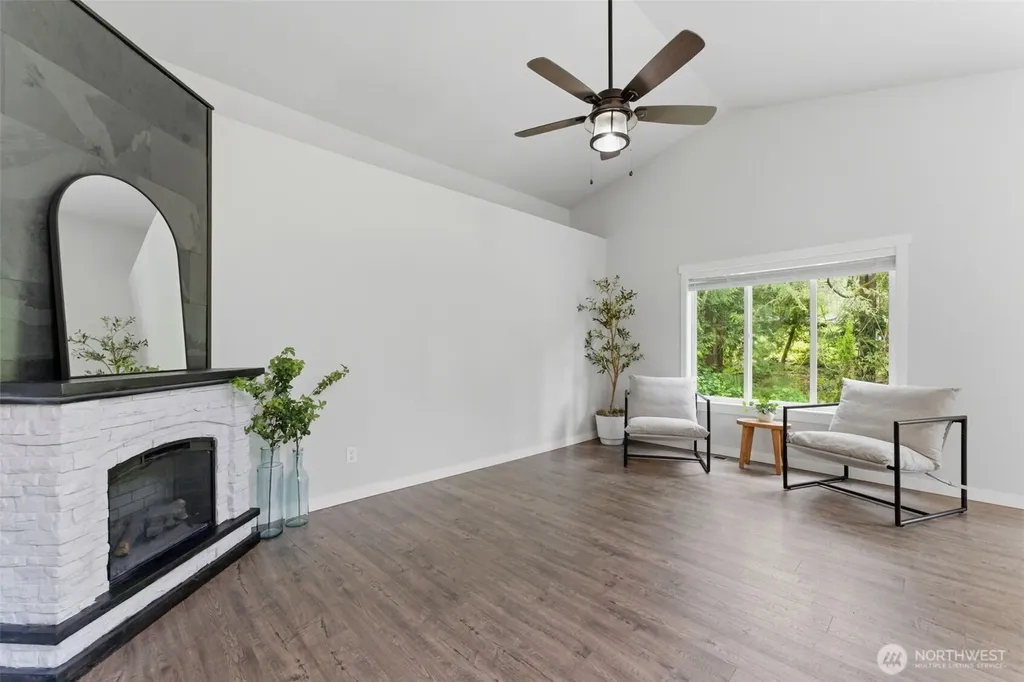 5270 SE Pine Lake Boulevard Olalla WA 98359