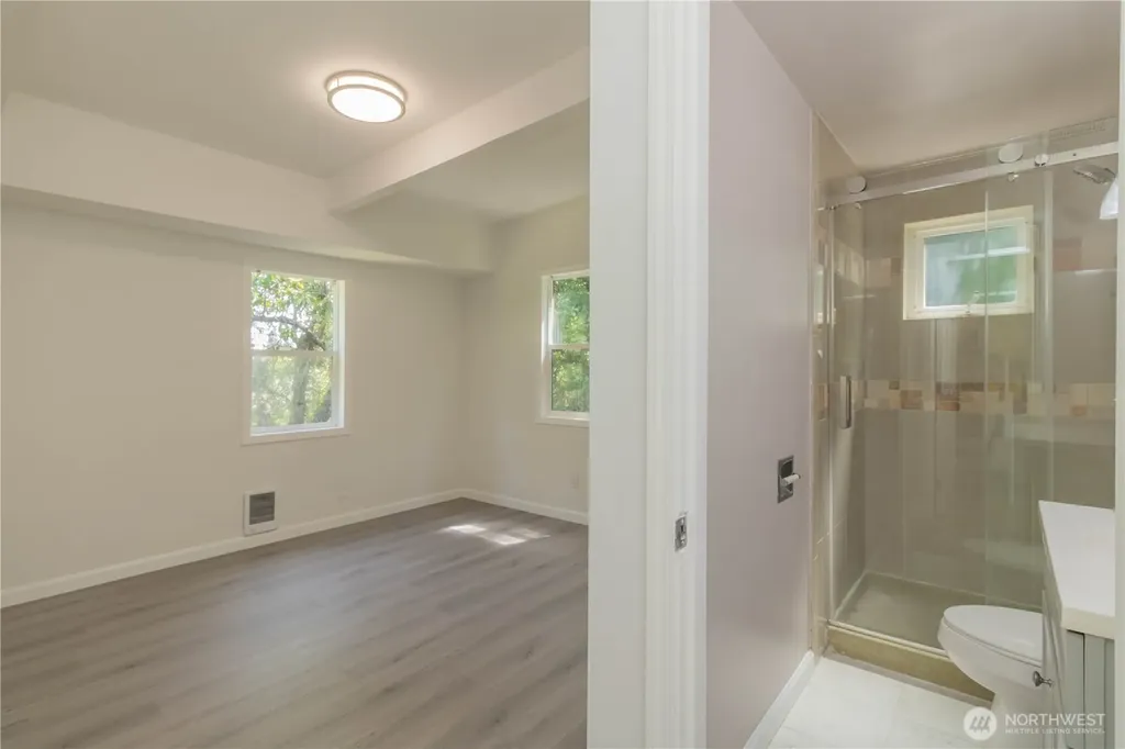 15212 37th Place S Tukwila WA 98188
