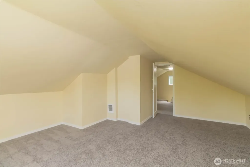 15212 37th Place S Tukwila WA 98188