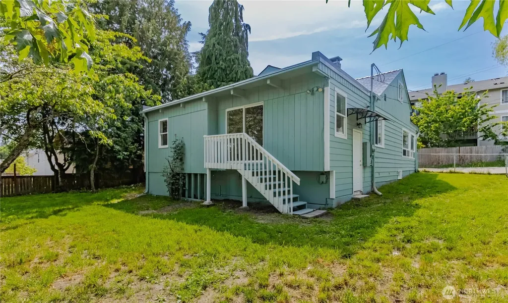 15212 37th Place S Tukwila WA 98188