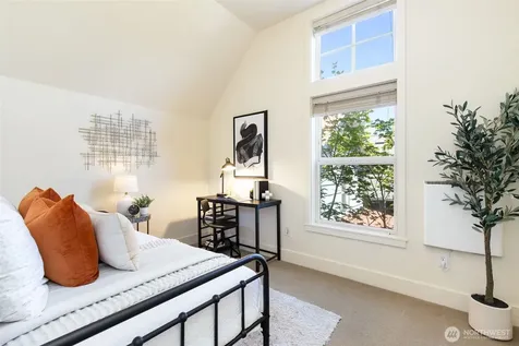 6318 5th Avenue NE Seattle WA 98115