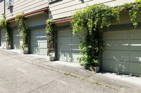 6318 5th Avenue NE Seattle WA 98115