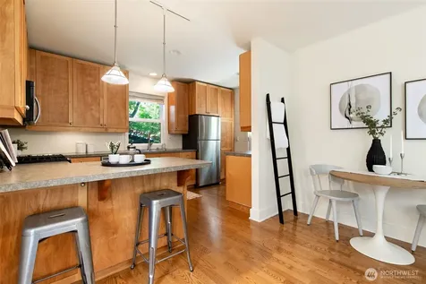 6318 5th Avenue NE Seattle WA 98115