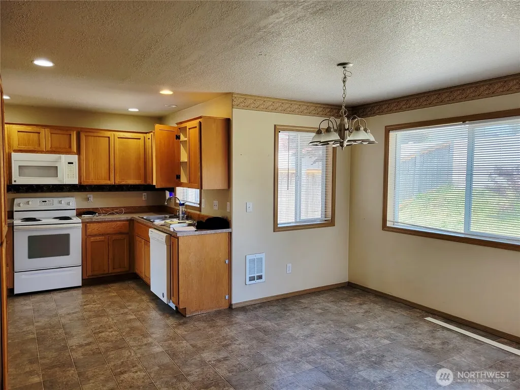 2316 NW 4th Street Battle Ground WA 98604