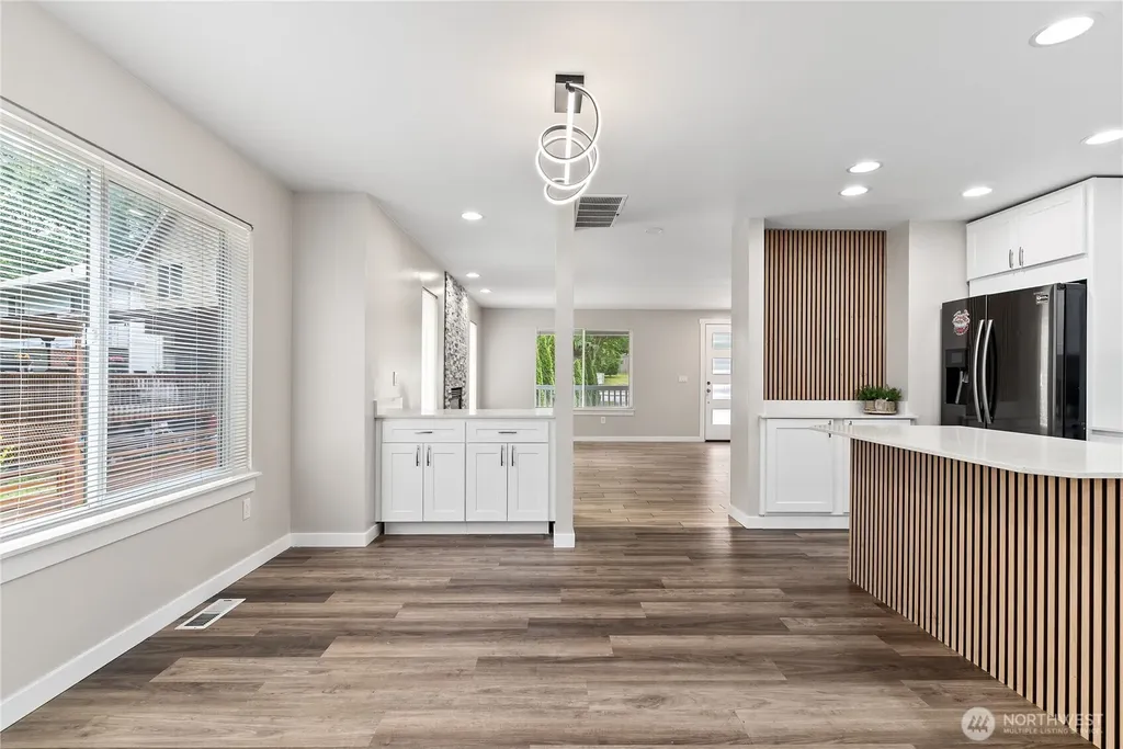 1505 49th Street SW Everett WA 98203