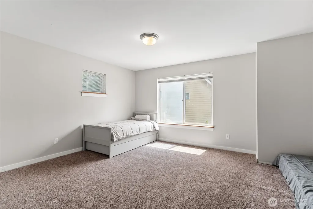 1505 49th Street SW Everett WA 98203
