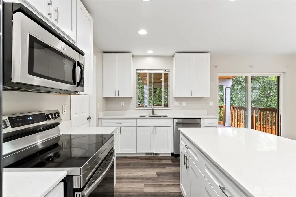 1505 49th Street SW Everett WA 98203