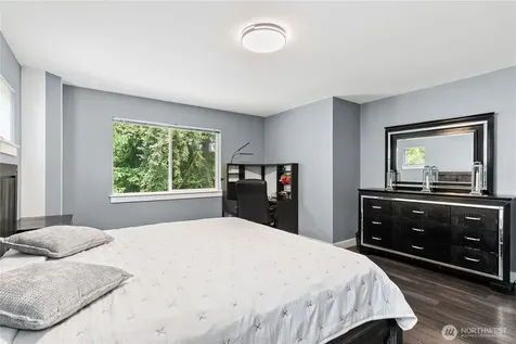 1505 49th Street SW Everett WA 98203